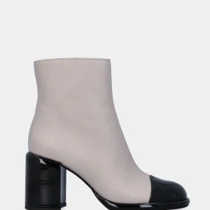 Stivaletto nero in pelle con dettagli bicolore
