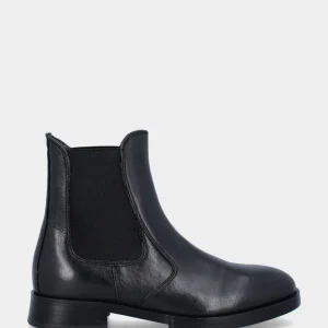 Stivaletto nero in pelle con tomaia sovrapposta