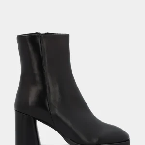 Stivaletto in nappa nera con tacco stondato fasciato cuoio