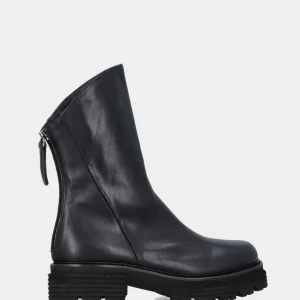 Stivaletto in nappa nera con gambale goffrato e cerniera posteriore