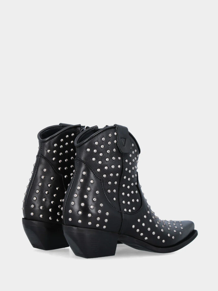 Stivaletto camperos in vitello nero con borchiette metalliche - immagine 4