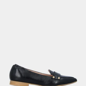 Mocassino nero in pelle con borchiette ed elastico al tallone