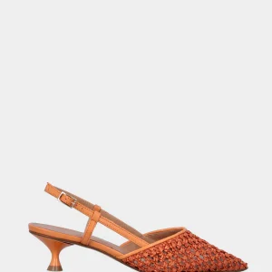 Décolleté slingback arancione in fibre naturali a tessitura traforata