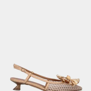 Slingback beige in rafia con tomaia a rete e fiore decorativo