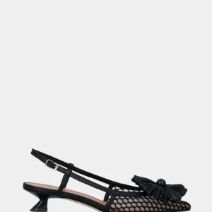 Slingback nera in rafia con tomaia a rete e fiore decorativo