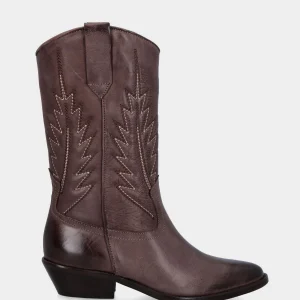Campero marrone in pelle con cuciture fiammate