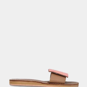 Ciabattina beige in pelle con forme geometriche di perline