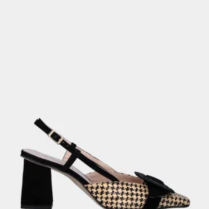 Slingback nera in pelle con punta in rafia intrecciata e fibbia decorativa