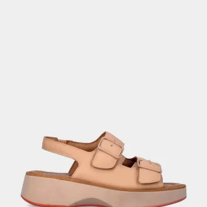 Sandalo beige in pelle con fibbie e suola ondulata