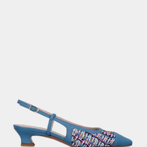 Slingback azzurra in pelle con tomaia di fili colorati a punta chiusa