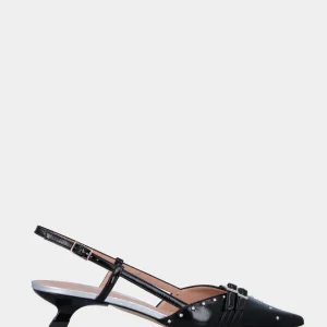 Slingback in vitello abrasivato nero con cinturini e borchie