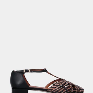Ballerina Charleston in rafia nera intrecciata e punta quadrata stondata