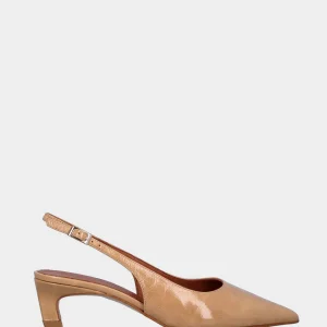 Slingback in vernice nude con tacco a coda e punta sfilata