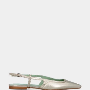 Slingback in laminato platino con scollo tondo