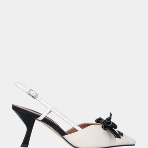 Slingback in tessuto avorio con nastro nero e tacco a calice