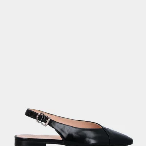 Slingback in vitello nero con tomaia a ventaglio
