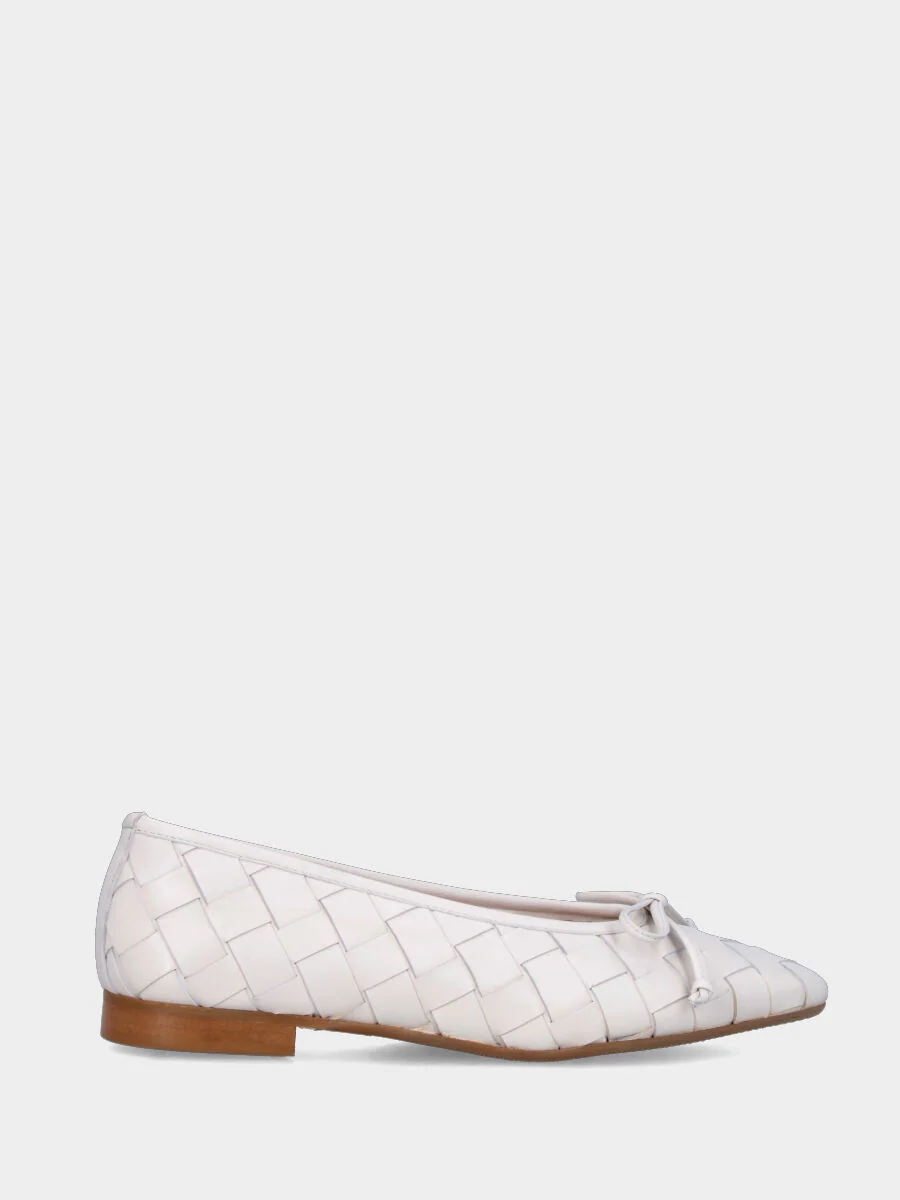 Ballerina in nappa bianca con listini intrecciati - immagine 2