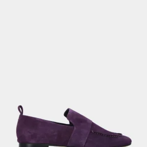 Mocassino in camoscio viola con vaschetta cucita