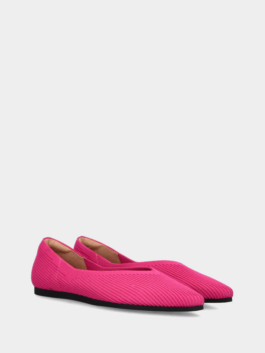 Ballerina in tessuto elasticizzato fucsia con scollo a V e punta sfilata - immagine 3