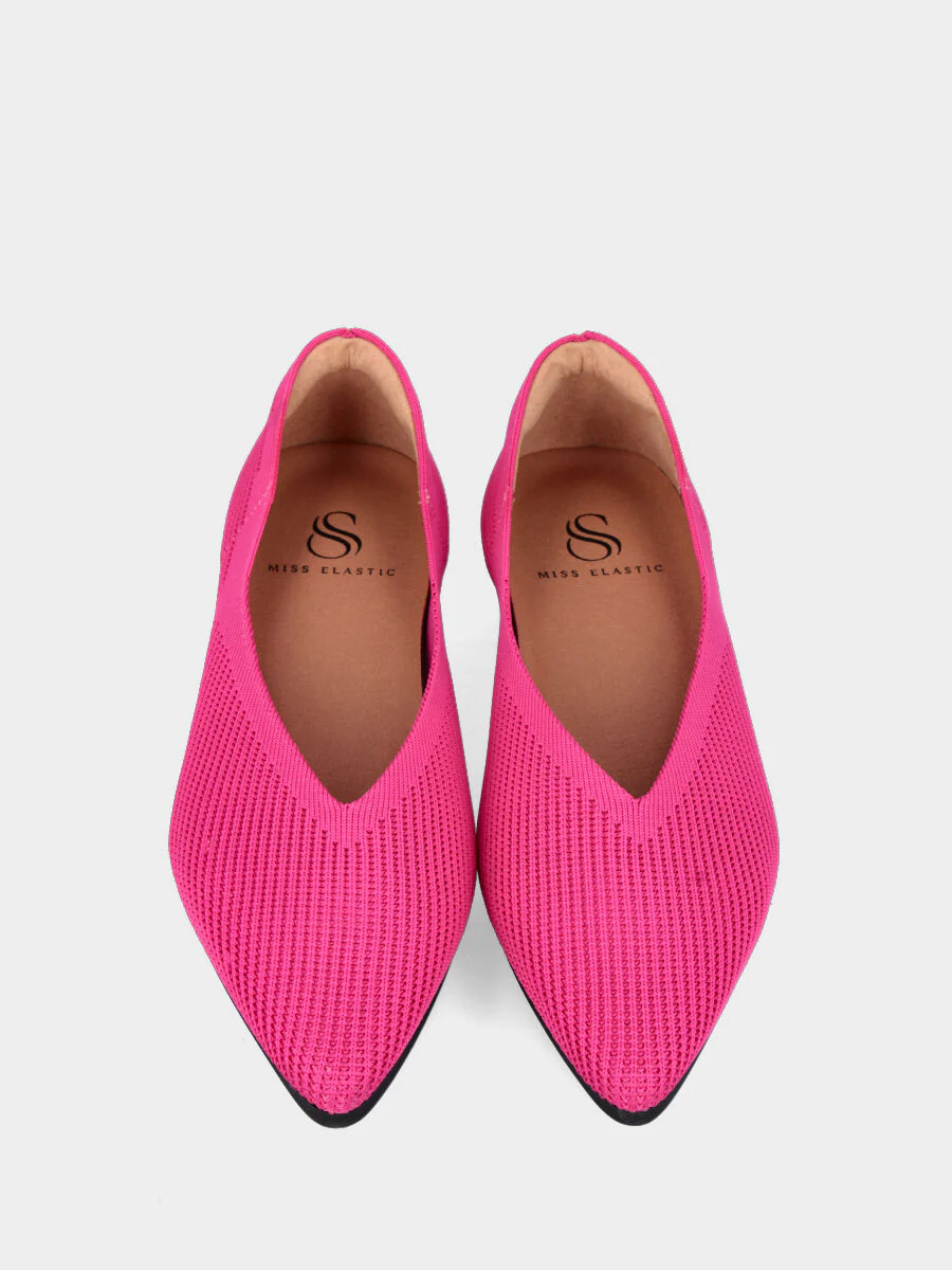 Ballerina in tessuto elasticizzato fucsia con scollo a V e punta sfilata - immagine 5