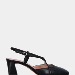 Slingback in nappa nera con cinturini incrociati e tacco a blocco