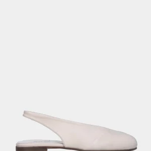 Slingback in nappa bianco latte con scollo a Y e tacco 10 mm