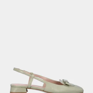 Slingback in vitello verde con tacco a blocco e fascetta a fiocchetto