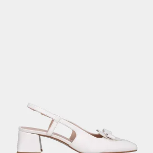 Slingback in vitello bianco con tacco a blocco 50 mm e fiocchetto